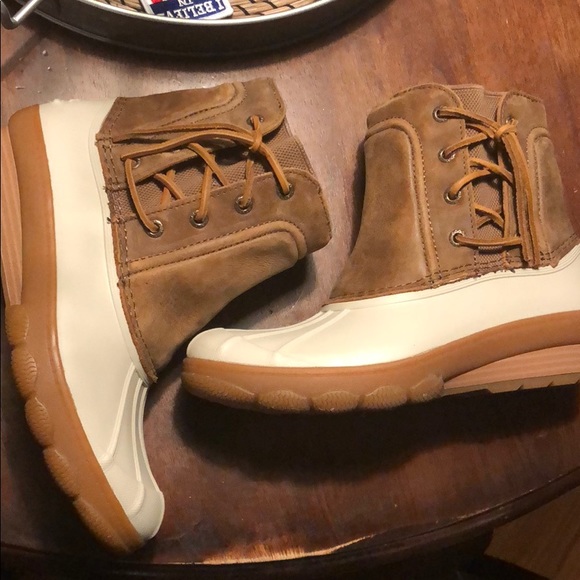 sperry saltwater wedge spray